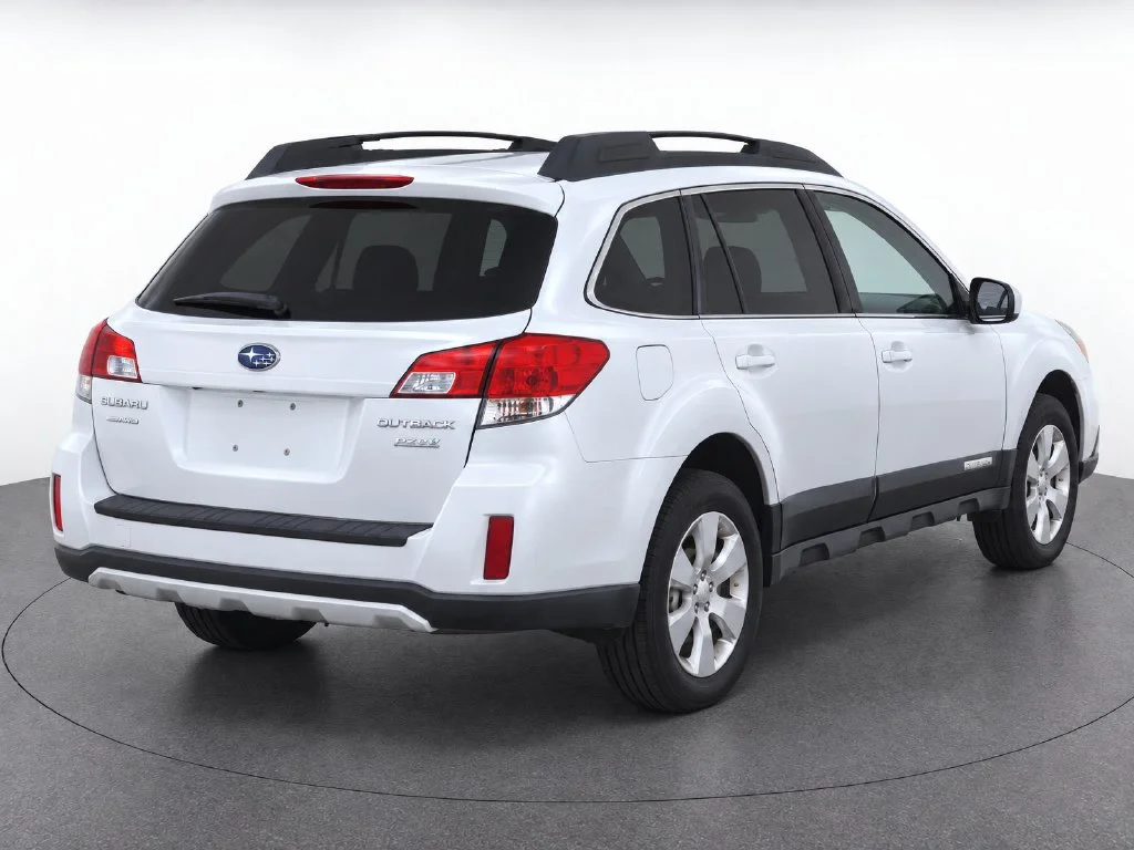 Used 2012 White Subaru 2.5i Premium image 4