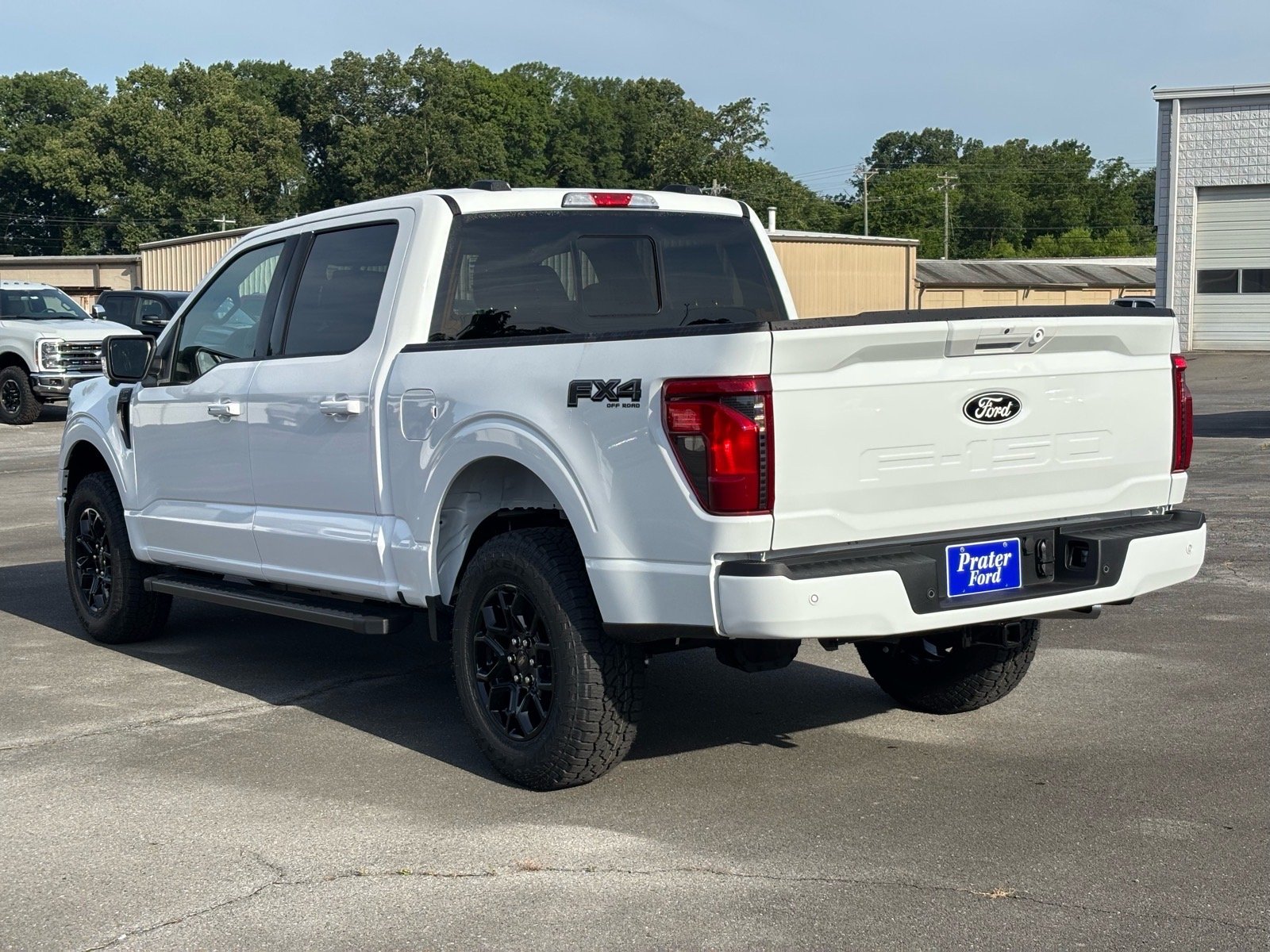 New 2026 Oxford White Ford XLT image 4