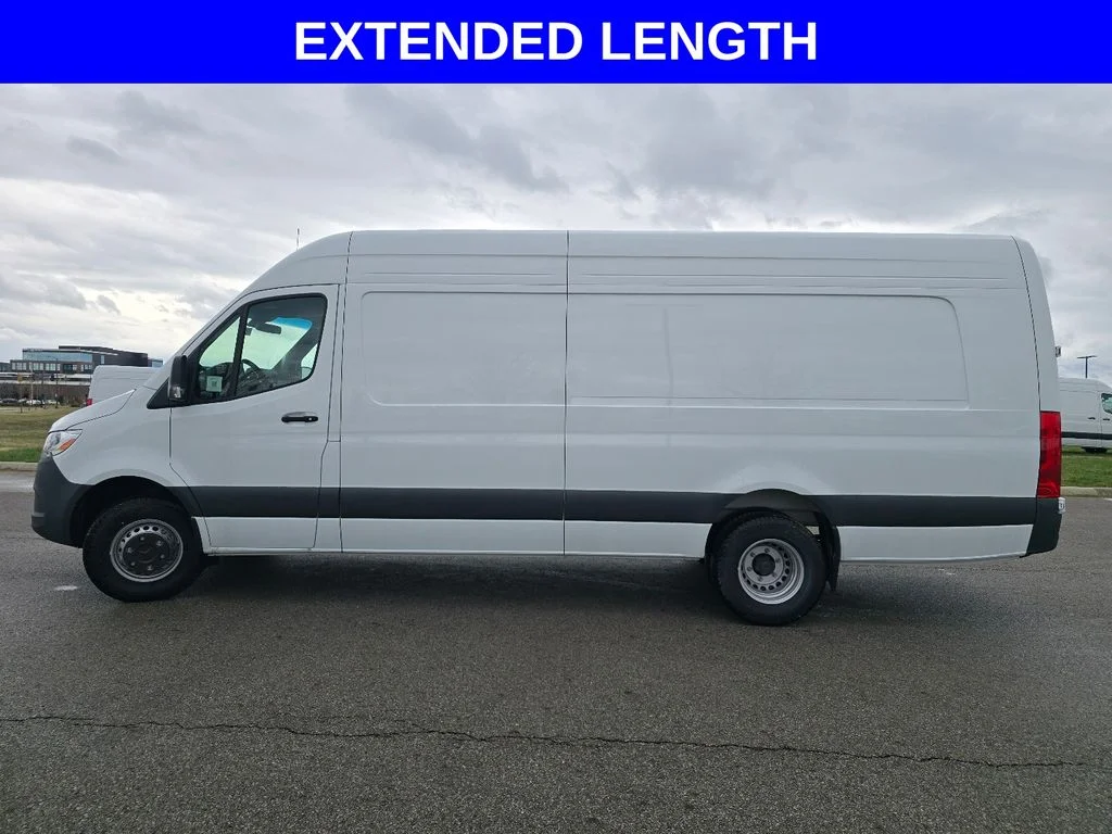 New 2025 Arctic White Mercedes-Benz Cargo 170 WB image 12