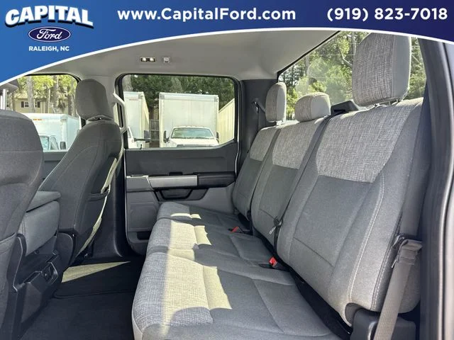 Used 2025 White Ford XLT image 17