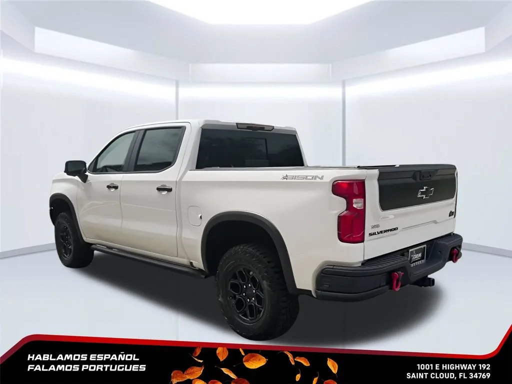 Used 2025 Summit White Chevrolet ZR2 image 3