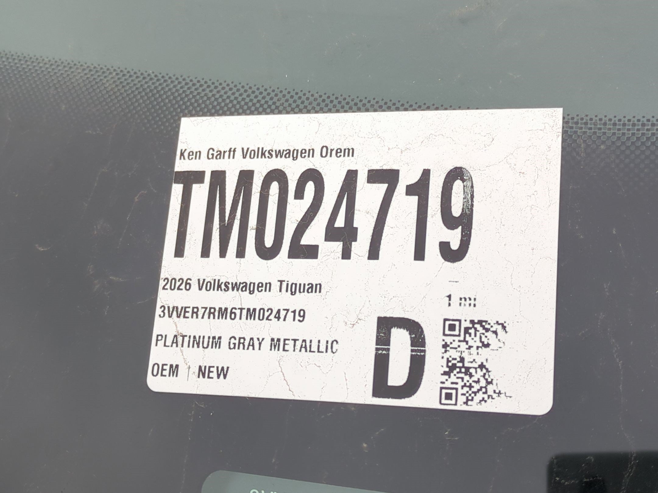 New 2026 Platinum Gray Metallic Volkswagen SE image 17