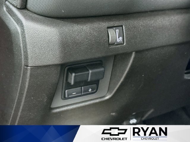 Used 2025 Radiant Red Tintcoat Chevrolet Z71 image 10