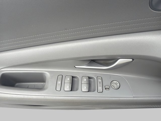 2024 Hyundai Elantra SEL - Photo 17