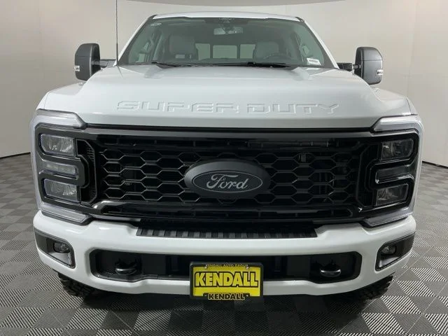 New 2026 Oxford White Ford XLT image 2