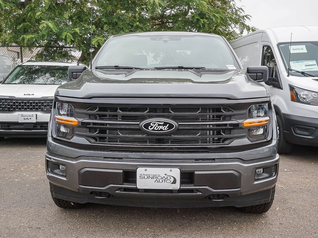 New 2026 Carbonized Gray Metallic Ford XLT image 2