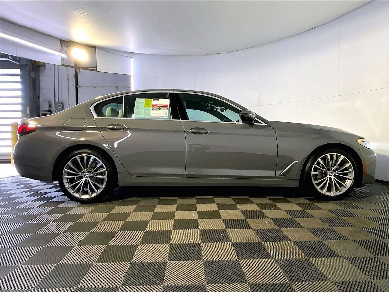 Used 2021 Bernina Grey Amber Effect Metallic BMW 540i xDrive image 8