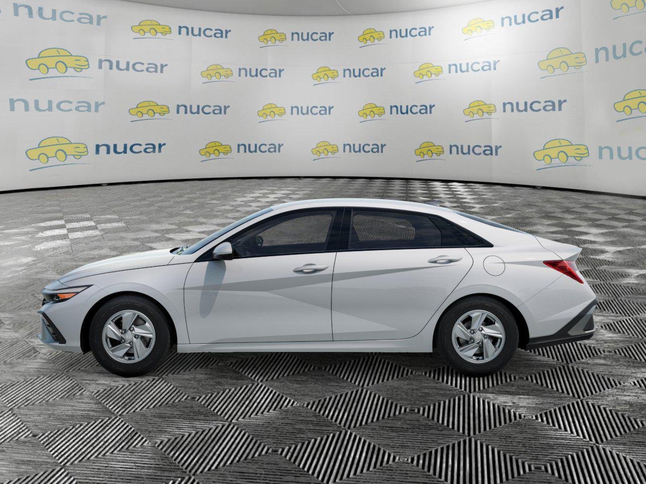 New 2026 Serenity White Hyundai SE image 3