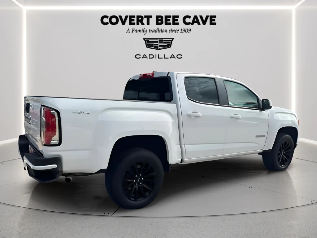 Used 2022 White GMC Elevation image 15