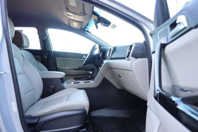 Used 2020 Silver Kia EX image 42
