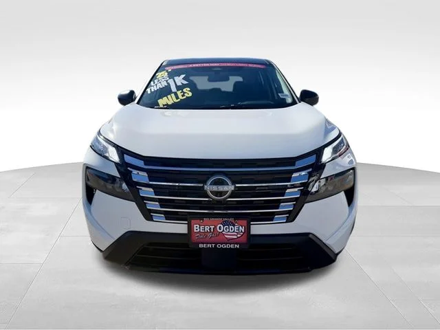 Used 2025 White Nissan S image 2