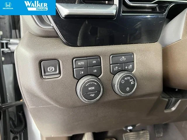 Used 2025 Sterling Gray Metallic Chevrolet LT image 21