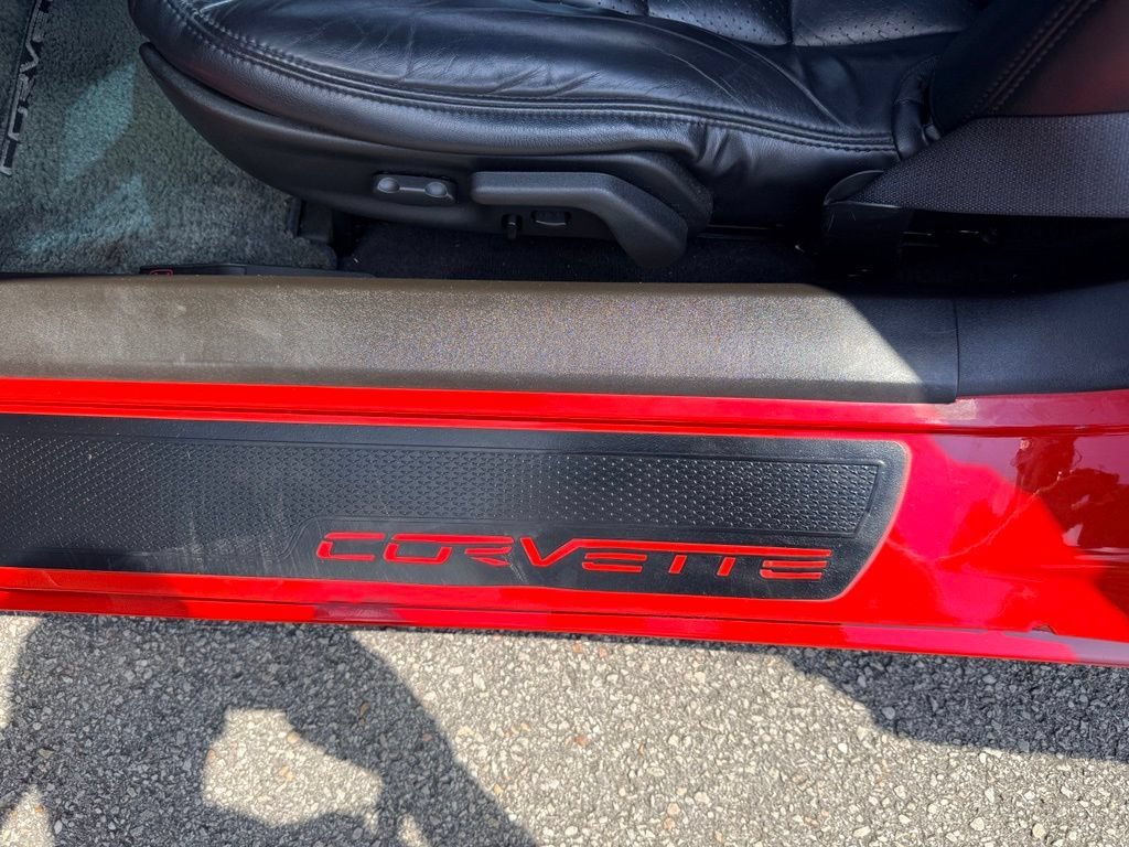 Used 2006 Victory Red Chevrolet 2DR CPE image 21