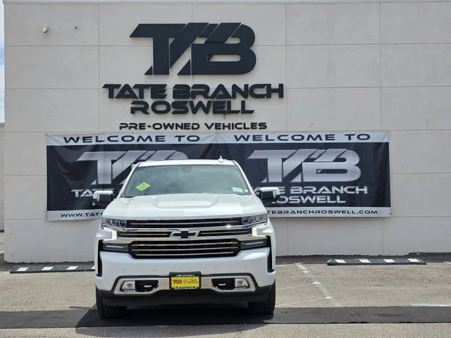 Used 2022 Beige Chevrolet High Country image 3
