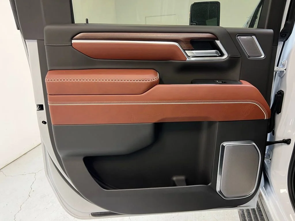 New 2026 Glacier White Tricoat GMC Denali Ultimate image 26