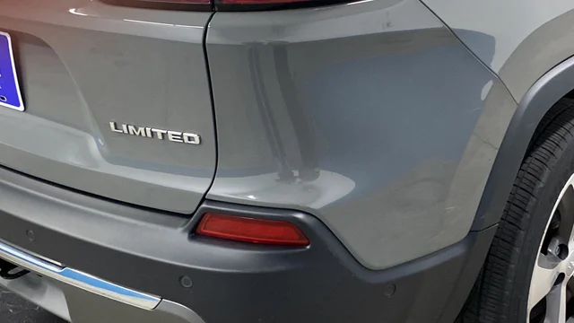 Used 2019 Sting-Gray Clearcoat Jeep Limited image 41