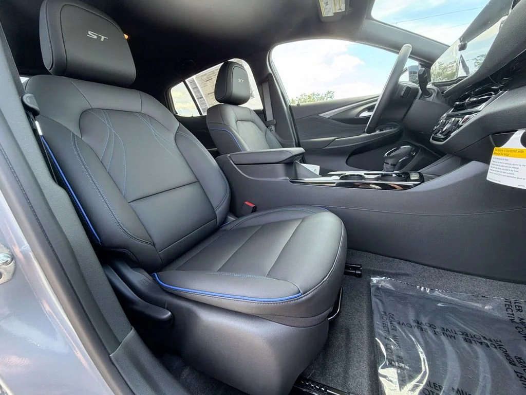 2026 Buick Envista Sport Touring - Photo 15