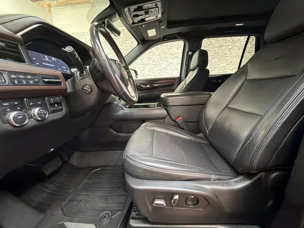 Used 2022 Onyx Black GMC Denali image 27