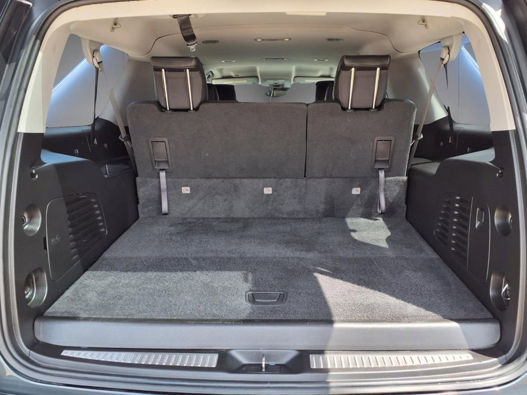 Used 2019 SHADOW GRAY METALLIC Chevrolet LT image 9