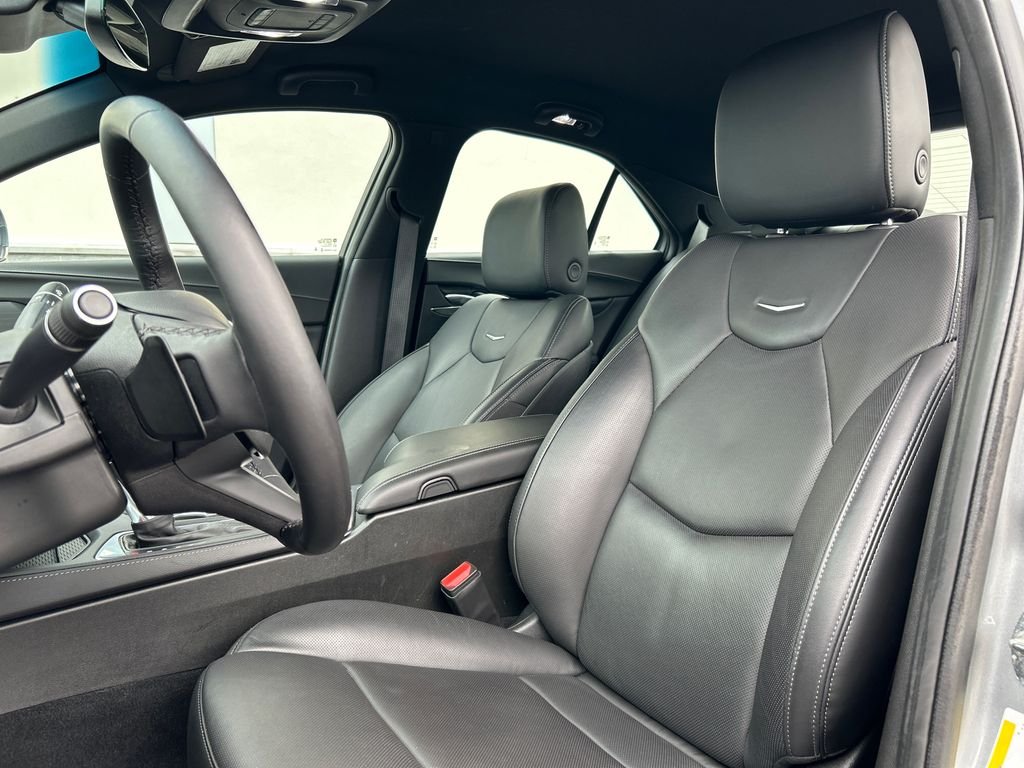 Used 2024 Silver Cadillac Premium Luxury image 15