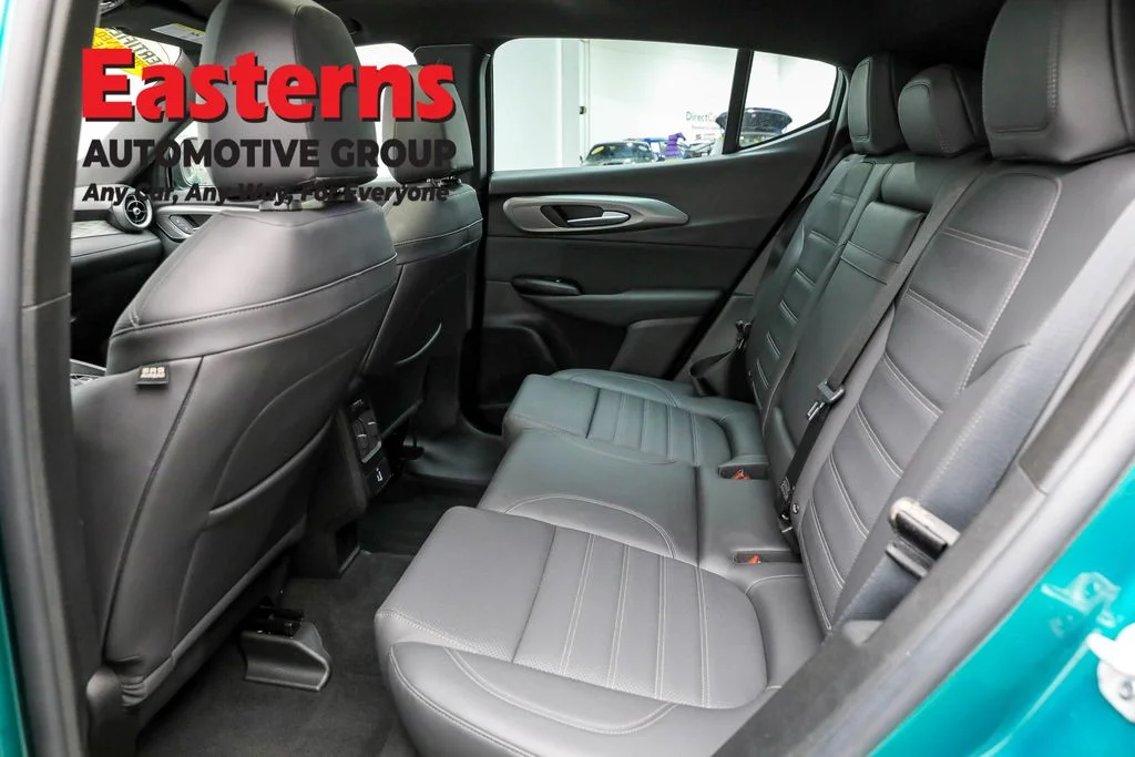 Used 2024 Green Alfa Romeo Ti image 22