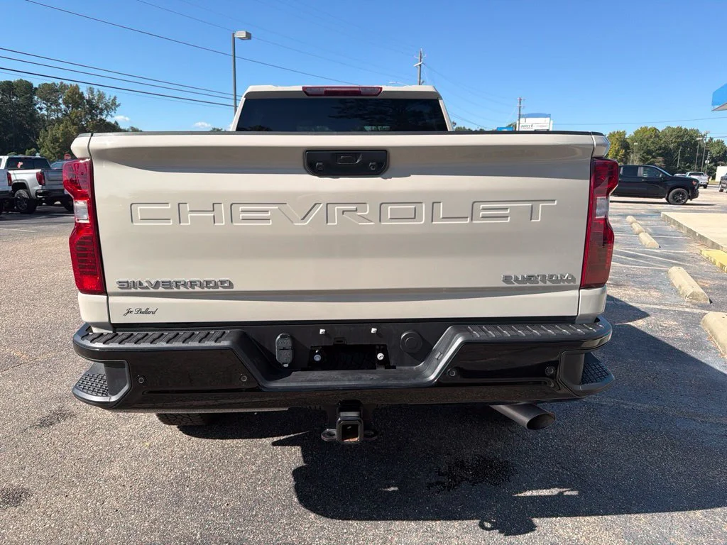 Used 2026 White Sands Chevrolet Custom image 4