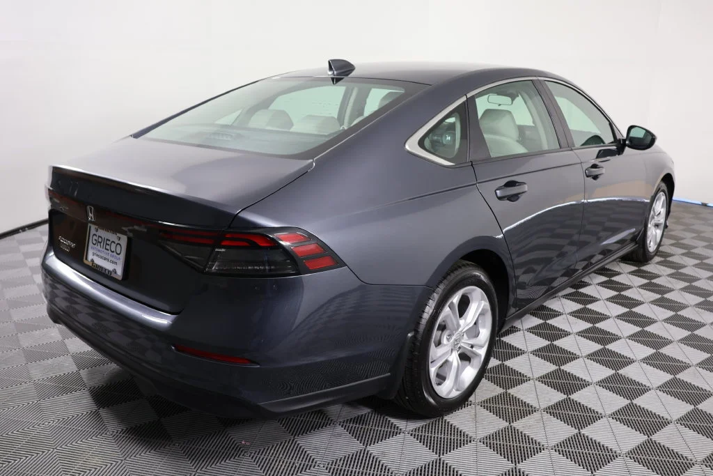 Used 2025 Meteorite Gray Metallic Honda LX image 8