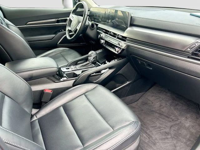Used 2023 Black Kia S image 14