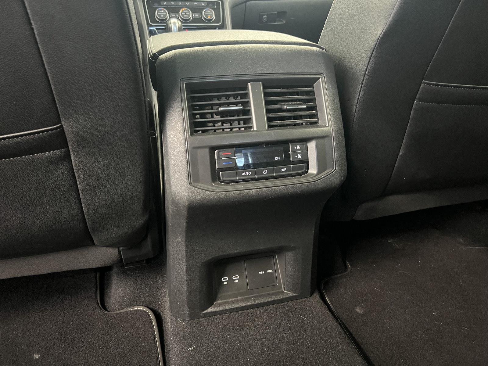 2023 Volkswagen Atlas SEL - Photo 28