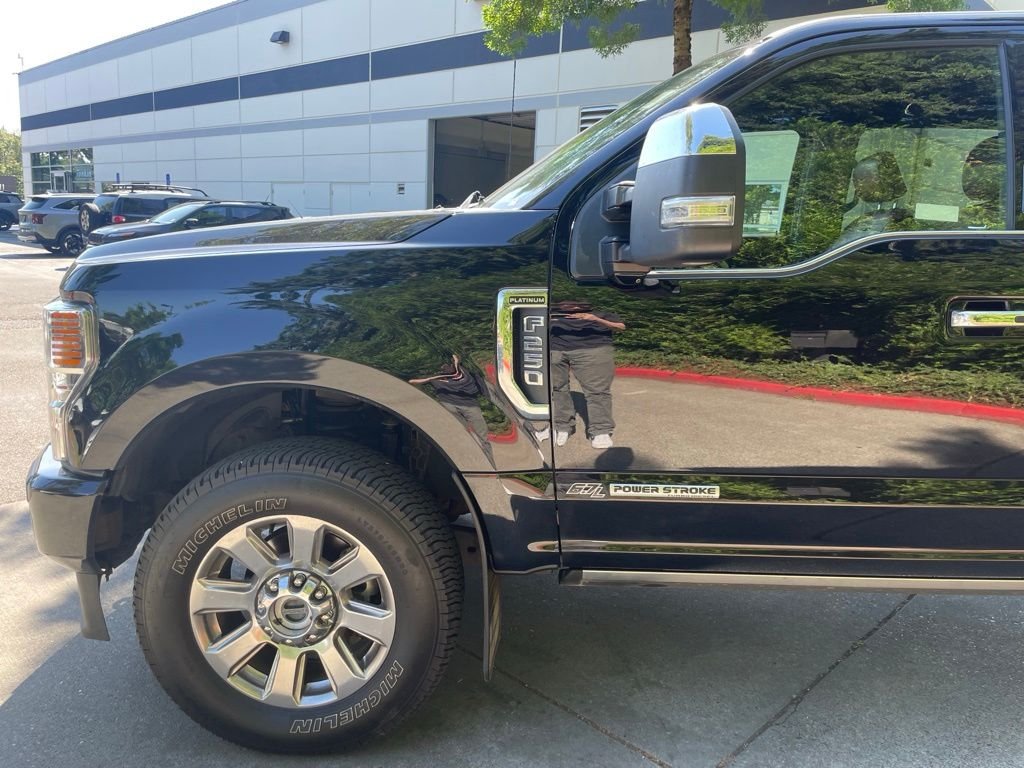 Used 2022 Black Ford Platinum image 7