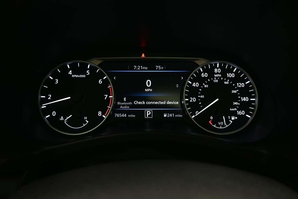 Used 2023 Black Nissan SR image 9
