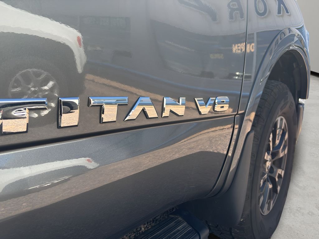 Used 2019 Gun Metallic Nissan PRO-4X image 12