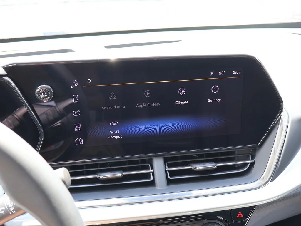 Used 2025 Black Chevrolet LT image 34