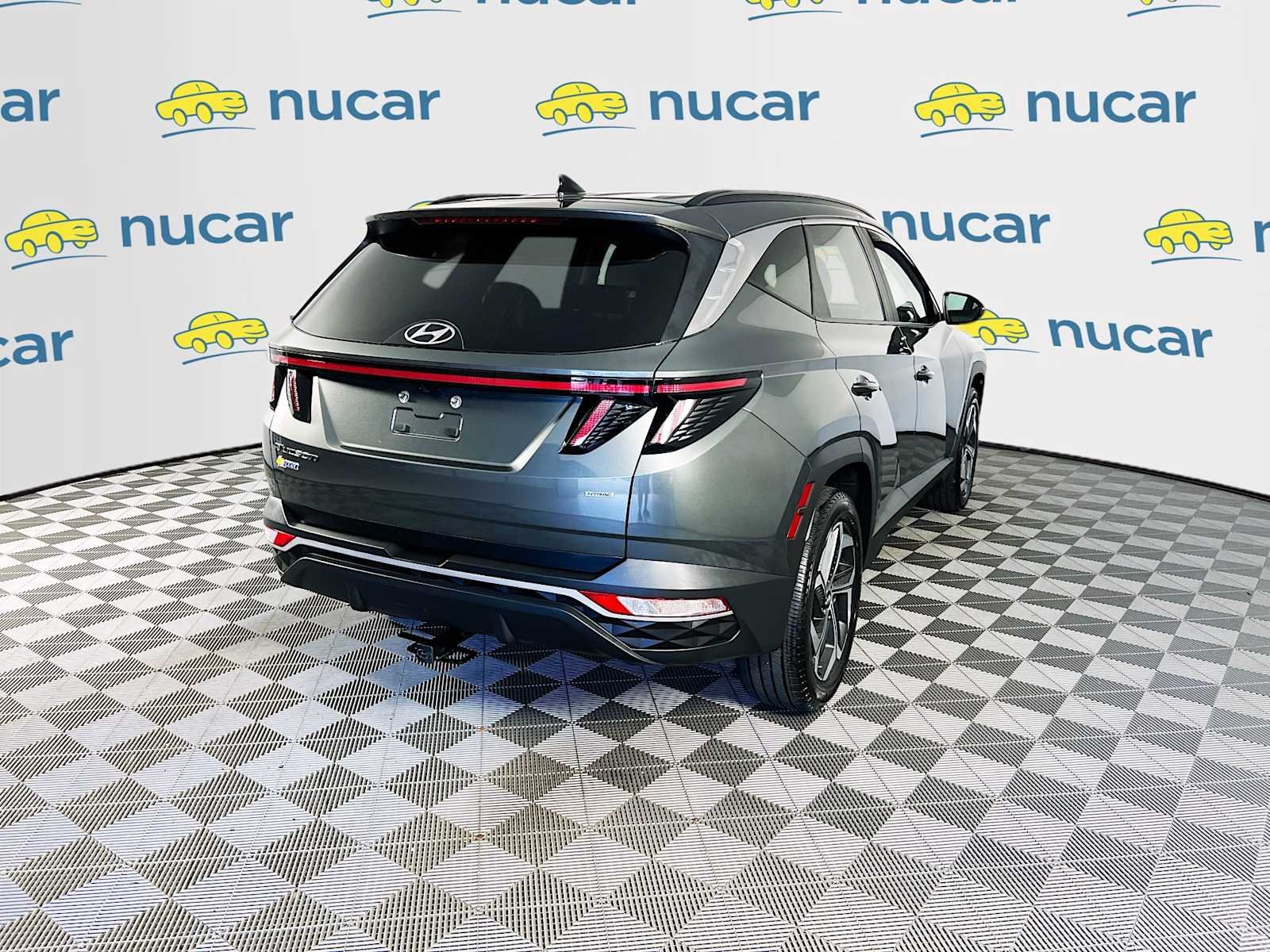 Used 2023 Amazon Gray Hyundai SEL image 7