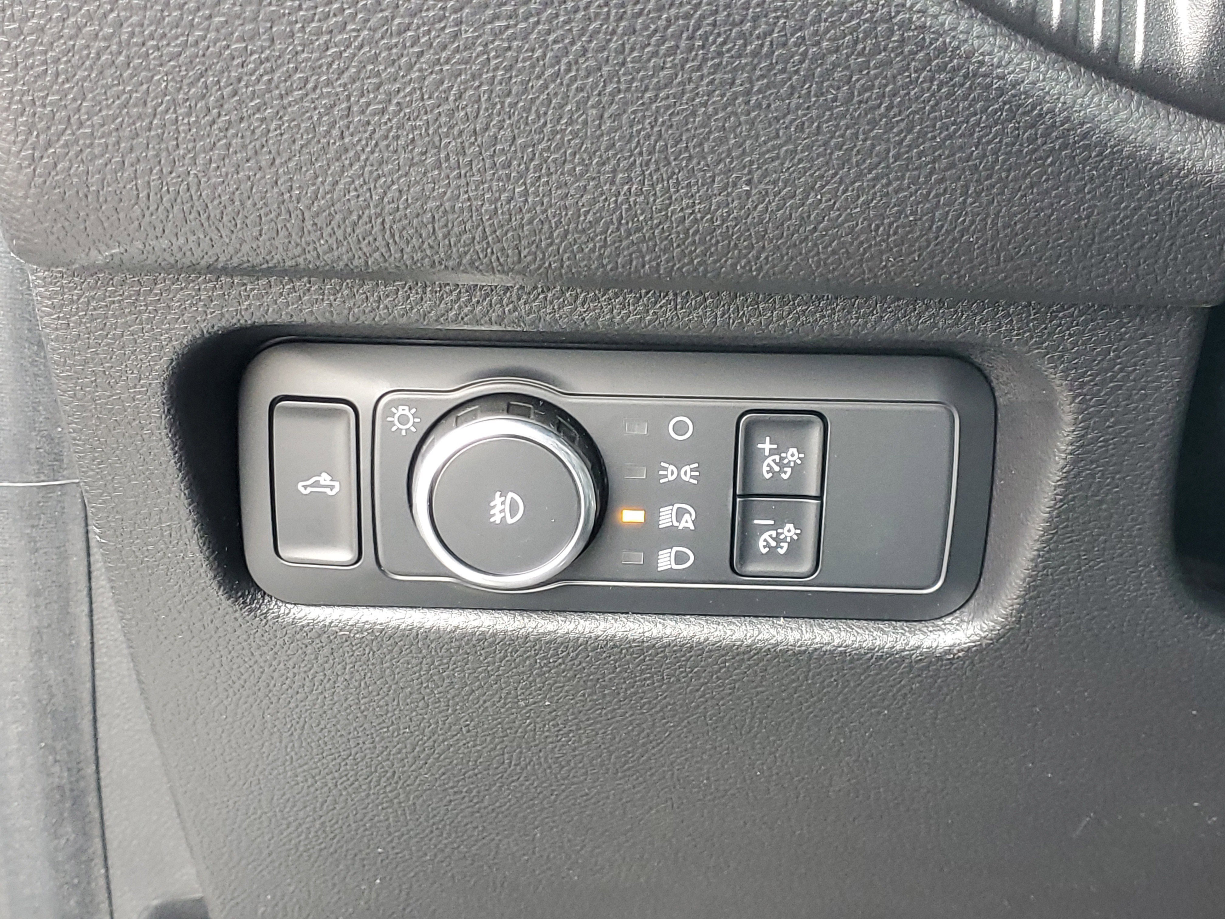 New 2026 Avalanche Ford Lariat® image 16