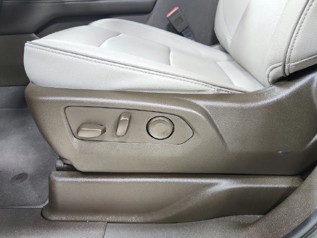 Used 2025 Red GMC Elevation image 20