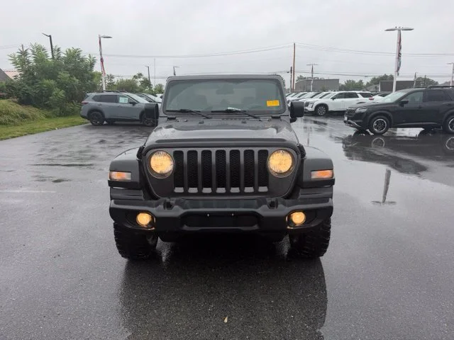Used 2020 Crystal Metallic Jeep Sport S image 2