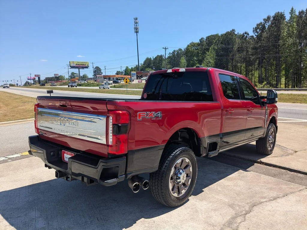 Used 2024  Ford King Ranch image 5