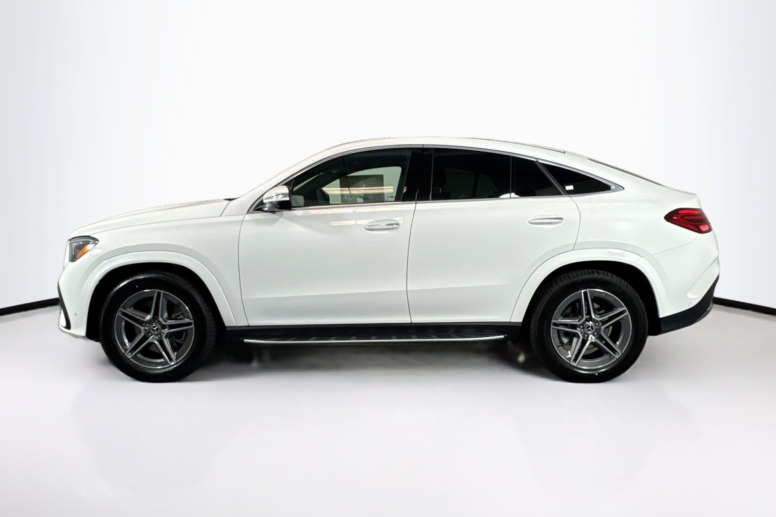 New 2026 Polar White Mercedes-Benz GLE 450 image 8