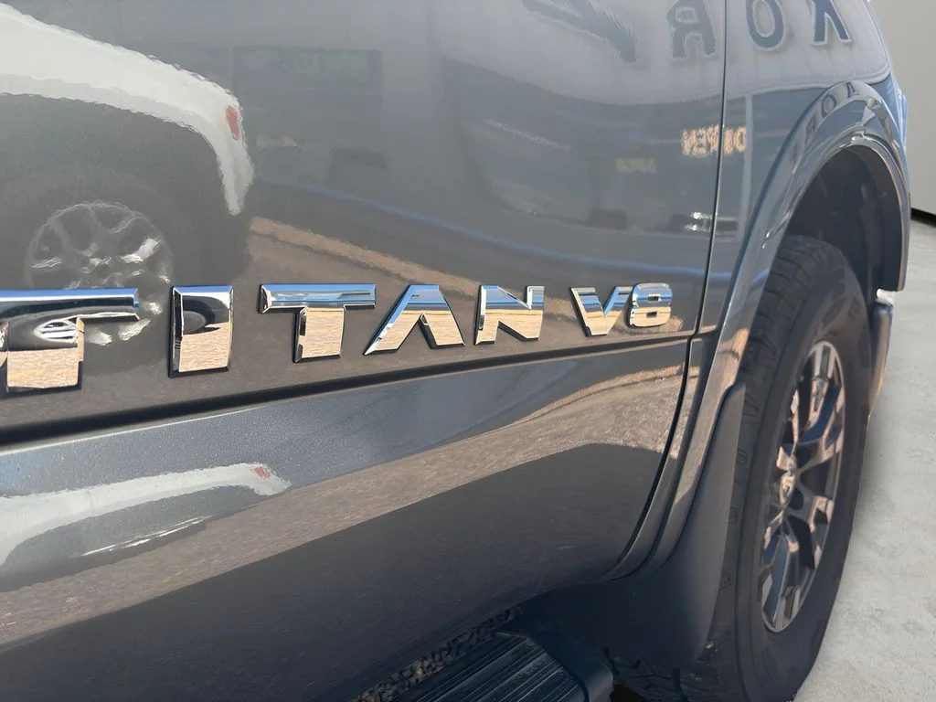 Used 2019 Gun Metallic Nissan PRO-4X image 12