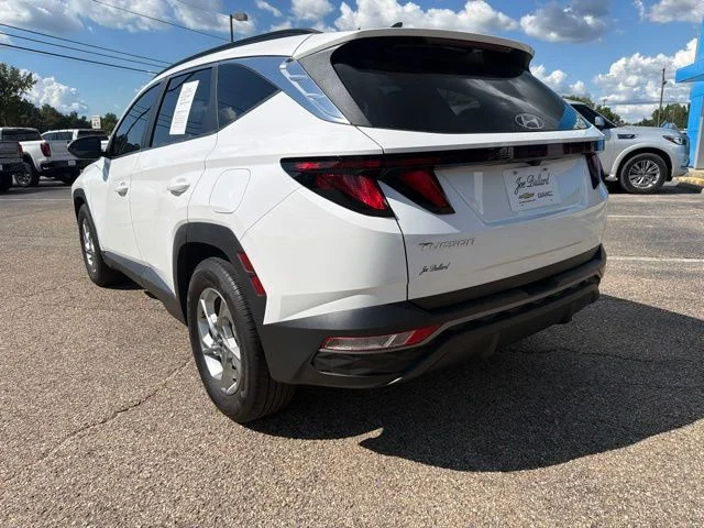Used 2024 White Pearl Hyundai SEL image 5