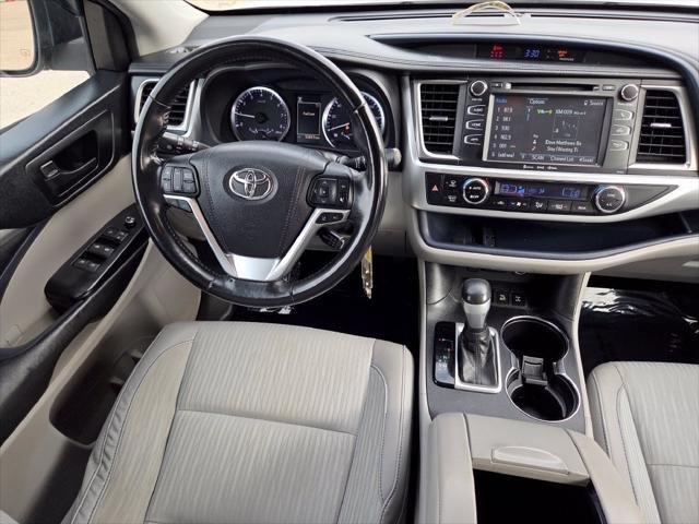 Certified Used 2017 CELESTIAL SILVER Toyota  image 29