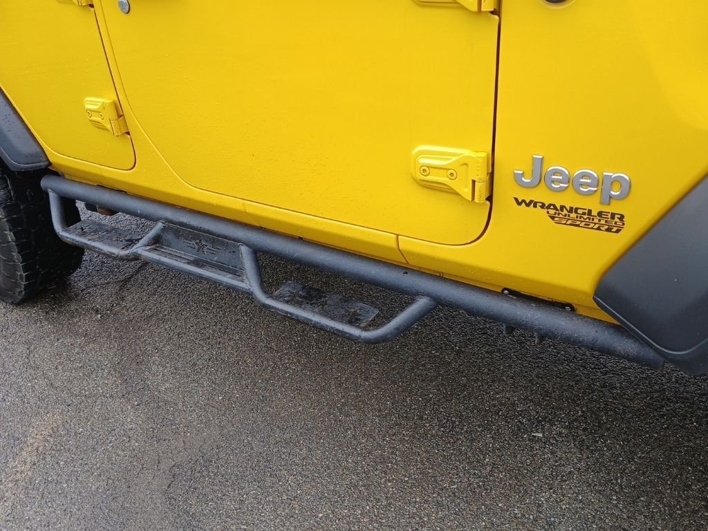 Used 2018 Yellow Jeep Unlimited Sport S image 12