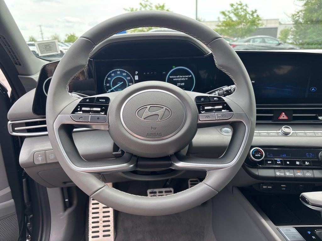 2025 Hyundai Elantra Blue - Photo 20
