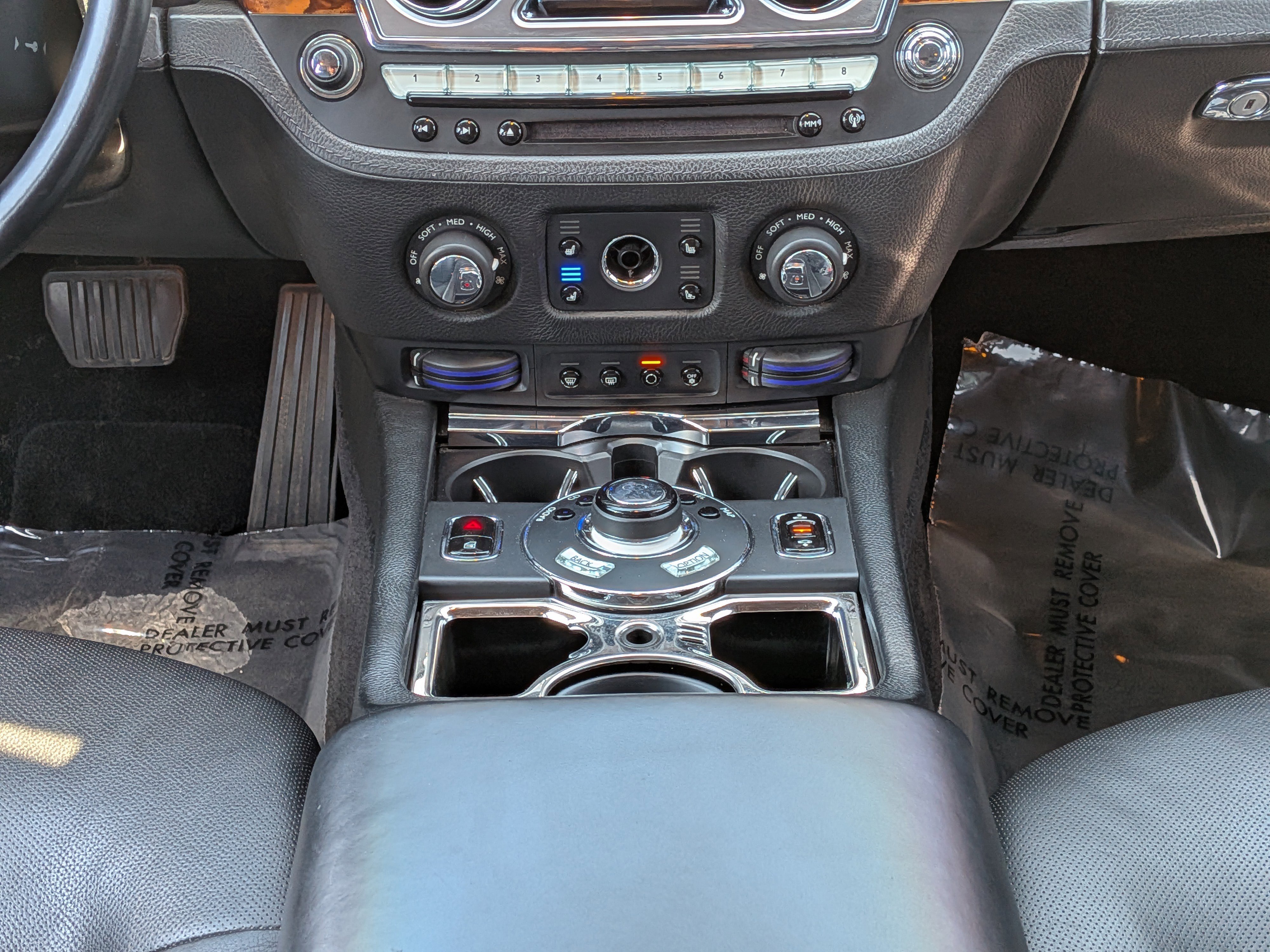 Used 2013 Moonstone Pearl Rolls-Royce Base image 23
