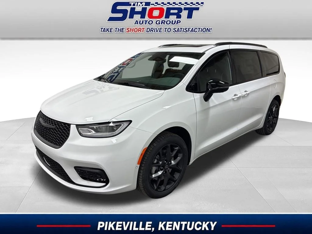 2026 Chrysler Pacifica Limited AWD's photo