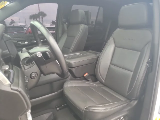Used 2024 White GMC Denali image 23