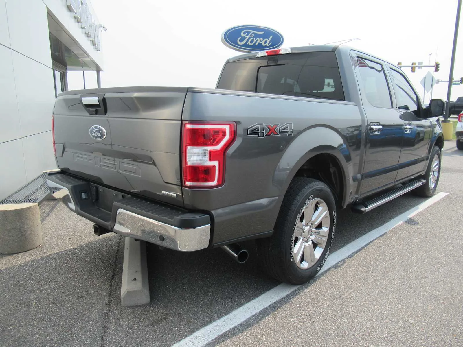 Used 2020 Magnetic Ford XLT image 5