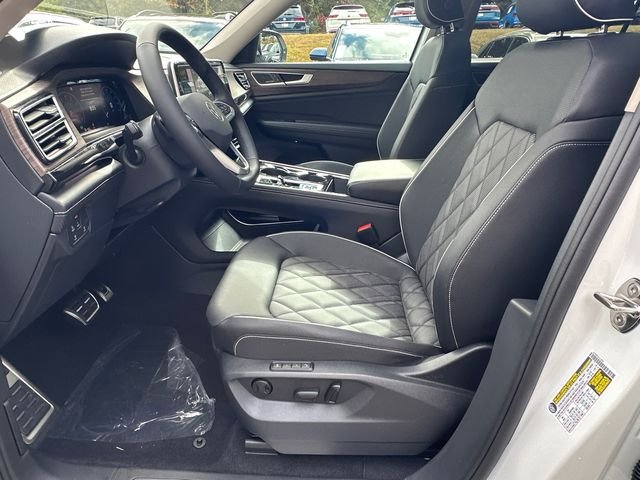 New 2026 White Volkswagen 2.0T SEL Premium R-Line image 9