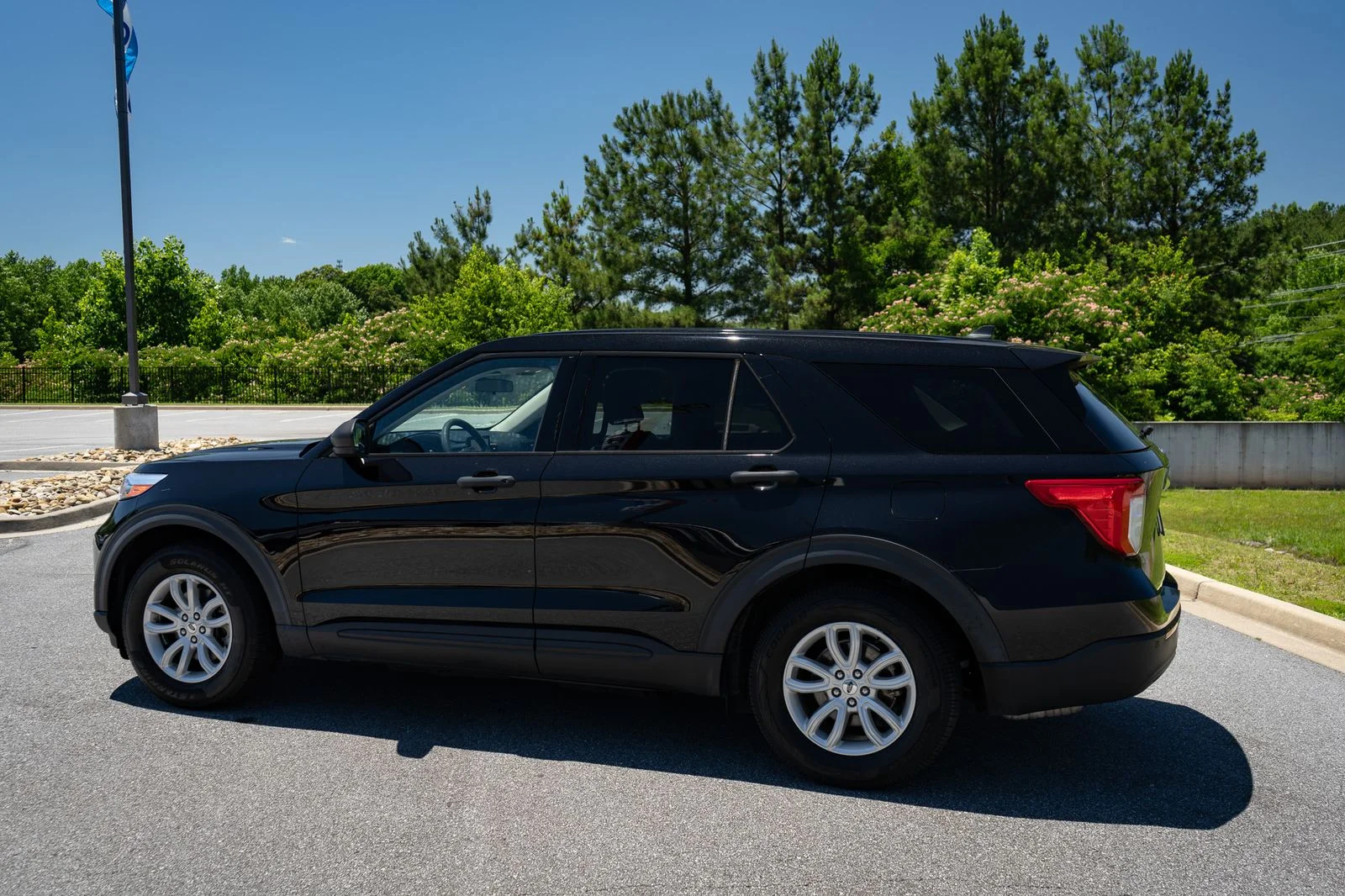 Used 2021 Black Ford Base image 7